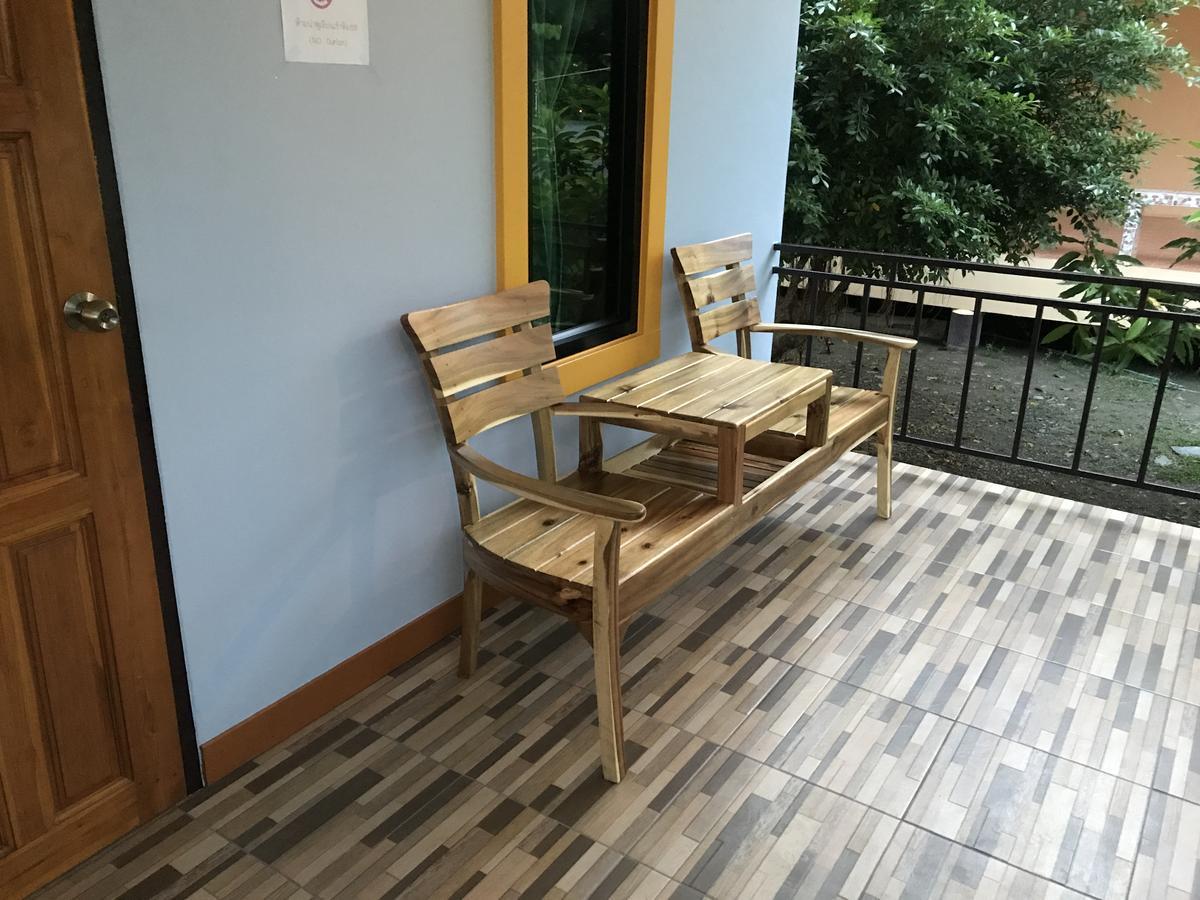 Sangtong Beach Resort Laem Sing Ngoại thất bức ảnh